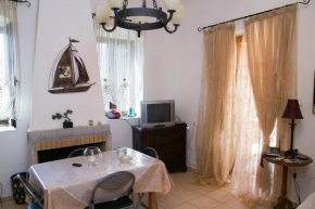 Leonidas House